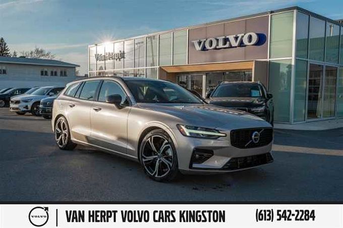 Volvo V60 B6 AWD Ultimate - Dark