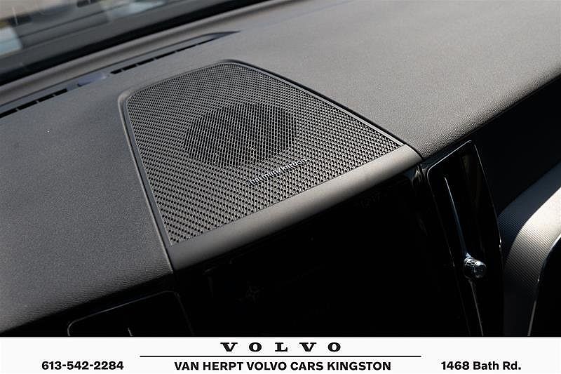 Volvo  T6 AWD R-Design